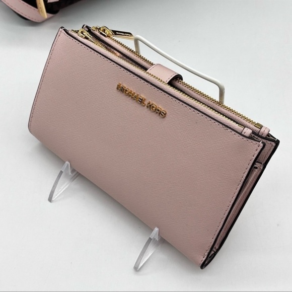 Michael Kors Medium Jaycee Zip Packet Backpack & Double Zip Wallet Wristlet - Picture 7 of 16